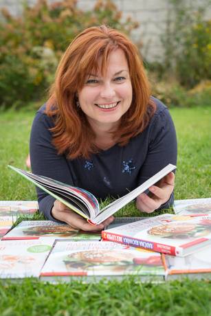 Radka Vrzalová se svými kuchařkami
